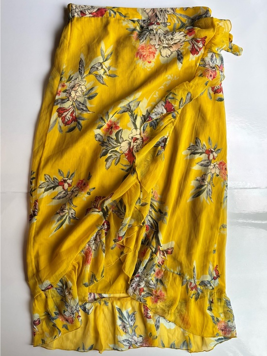 Vero Moda Dresses & Skirts - Vero moda yellow mustard floral wrap midi skirt ruffle boho cottagecore summer